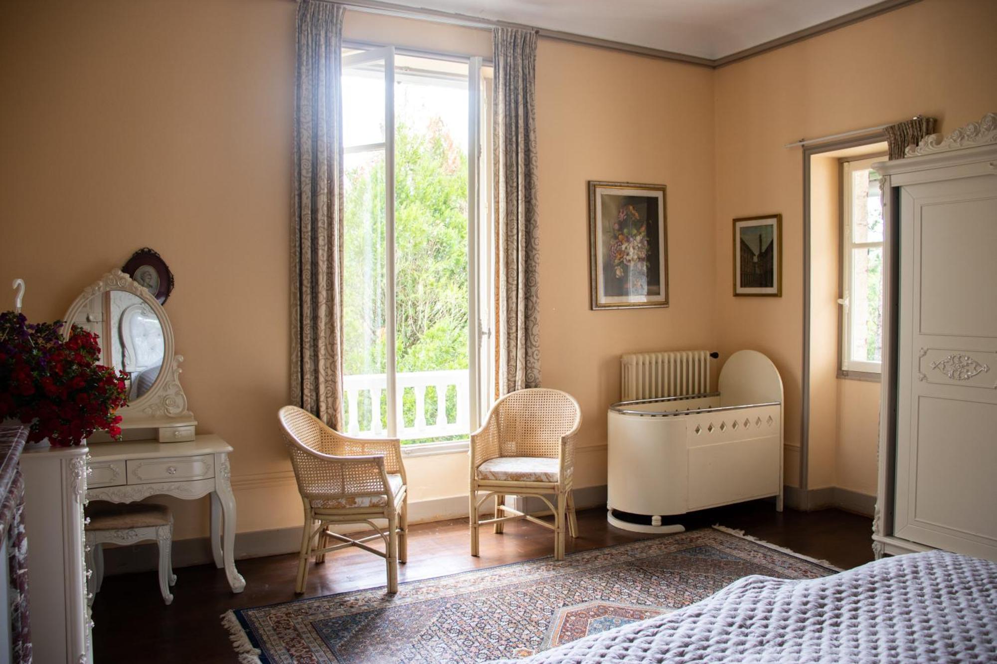 Готель Le Pavillon De St Agnan Hautefort Екстер'єр фото